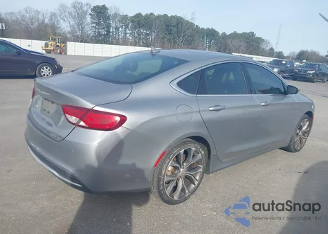 2015 Chrysler 200 C z USA, uszkodzony, nr VIN 1C3CCCCB2FN698355